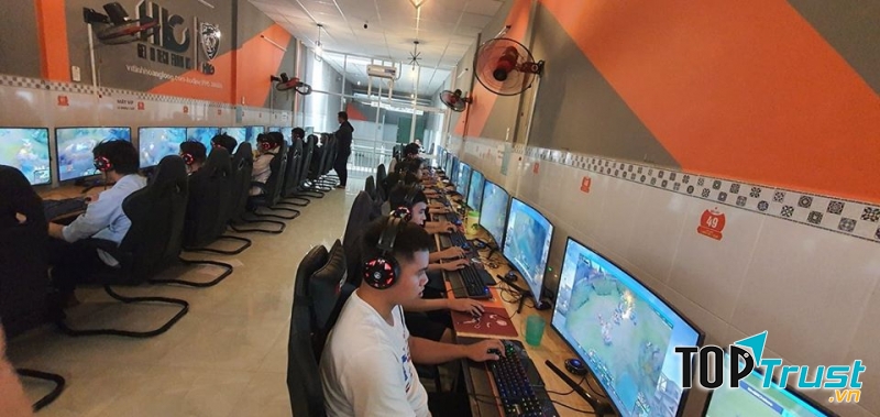 Số lượng máy nhiều, đáp ứng nhu cầu các game thủ