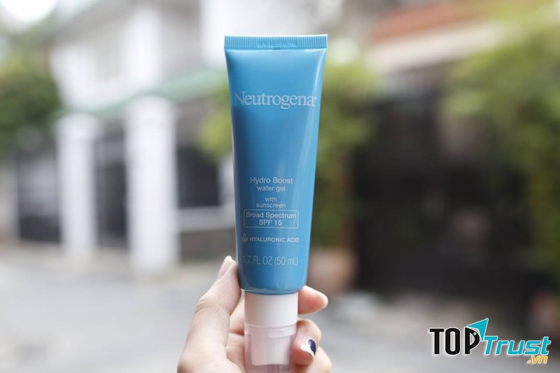 Giúp tan bọng mắt và làm săn chắc làn da, chống nhăn, chống lão hóa.