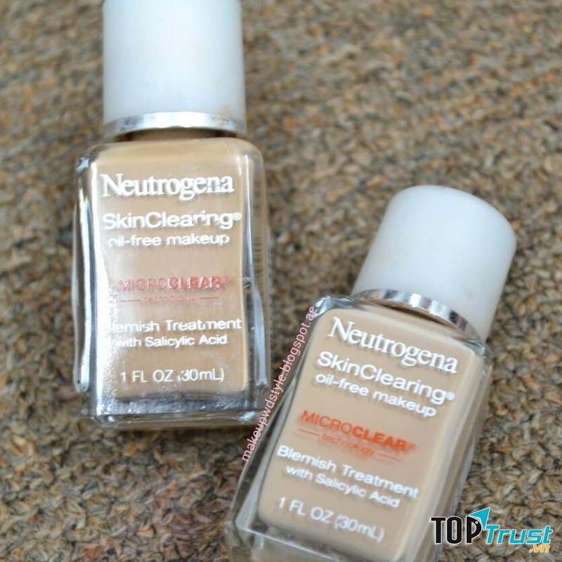 Neutrogena Skin Clearing Oil- Free Makeup Blemish Treatment With Salicylic Acid