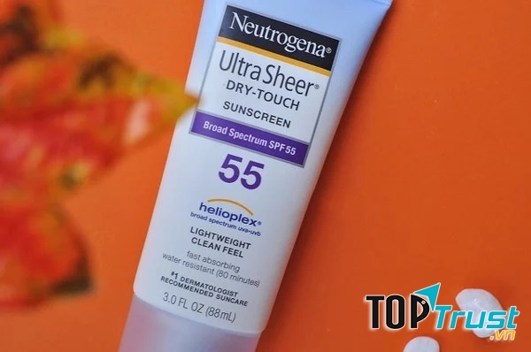 Neutrogena Ultra Sheer Dry Touch Sunscreen Broad Spectrum SPF 55