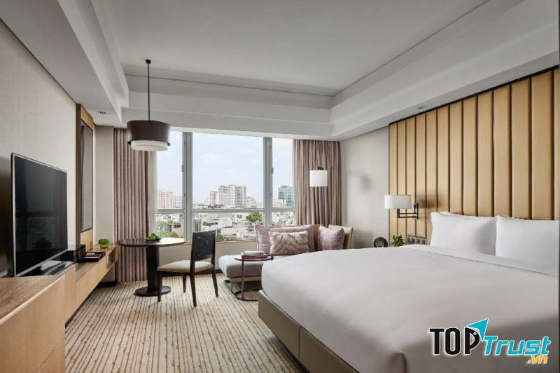 Phòng ngủ rất sang trọng và hiện đại