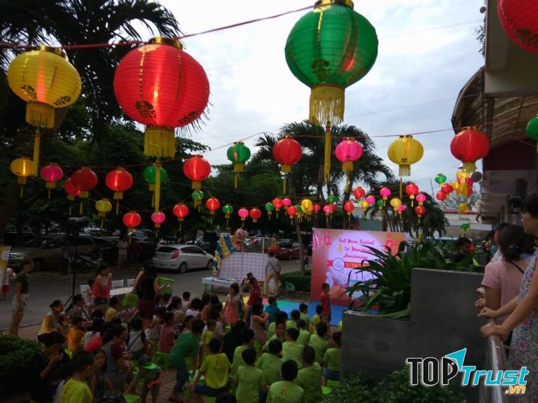 Thế Giới Trẻ Thơ cung cấp đầy đủ các dịch vụ tổ chức chương trình trung thu cho các bé
