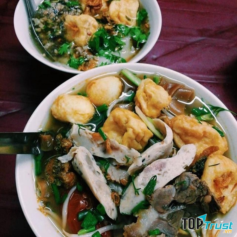 Bánh đa tôm cua tại Nga quán rất đặc sắc