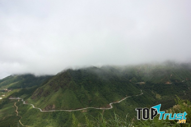 Đèo Ô Quy Hồ hùng vĩ mời gọi bất cứ ai đến Sapa