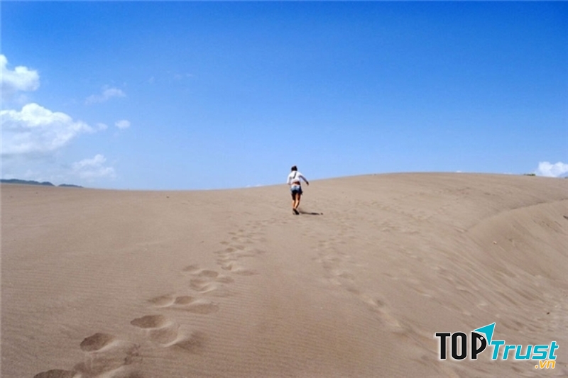 Ngắm nhìn những đụn cát lớn mà không phải mất công đi đến Châu Phi