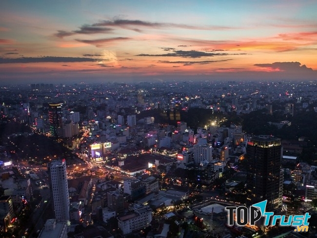Thành phố Hồ Chí Minh nhìn từ tòa nhà cao nhất Bitexco - Nguồn: Sưu tầm