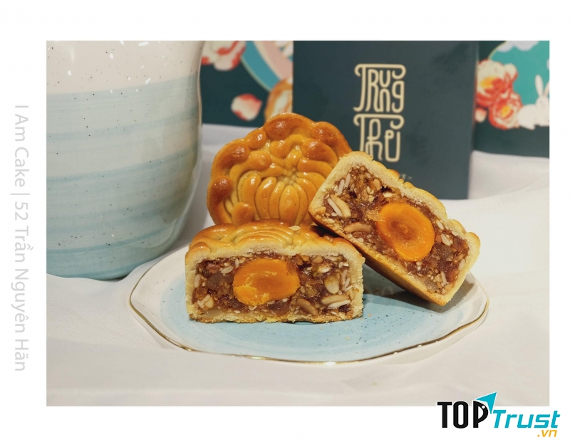 Hương vị bánh thơm ngon miễn chê, hình thức bắt mắt, chủ tiệm tư vấn nhiệt tình