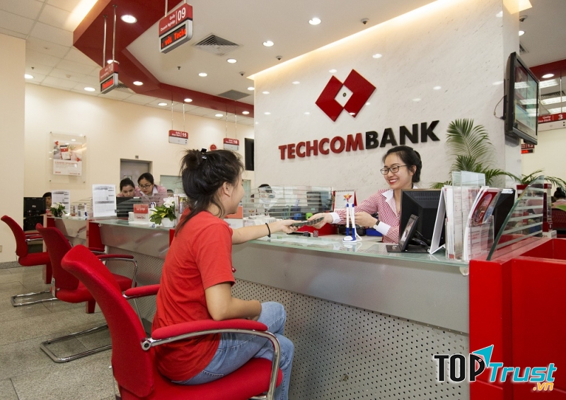 Năm 2018, Techcombank được niêm yết trên sàn chứng khoán Thành phố Hồ Chí Minh