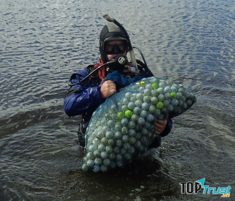 Nghề vớt banh golf