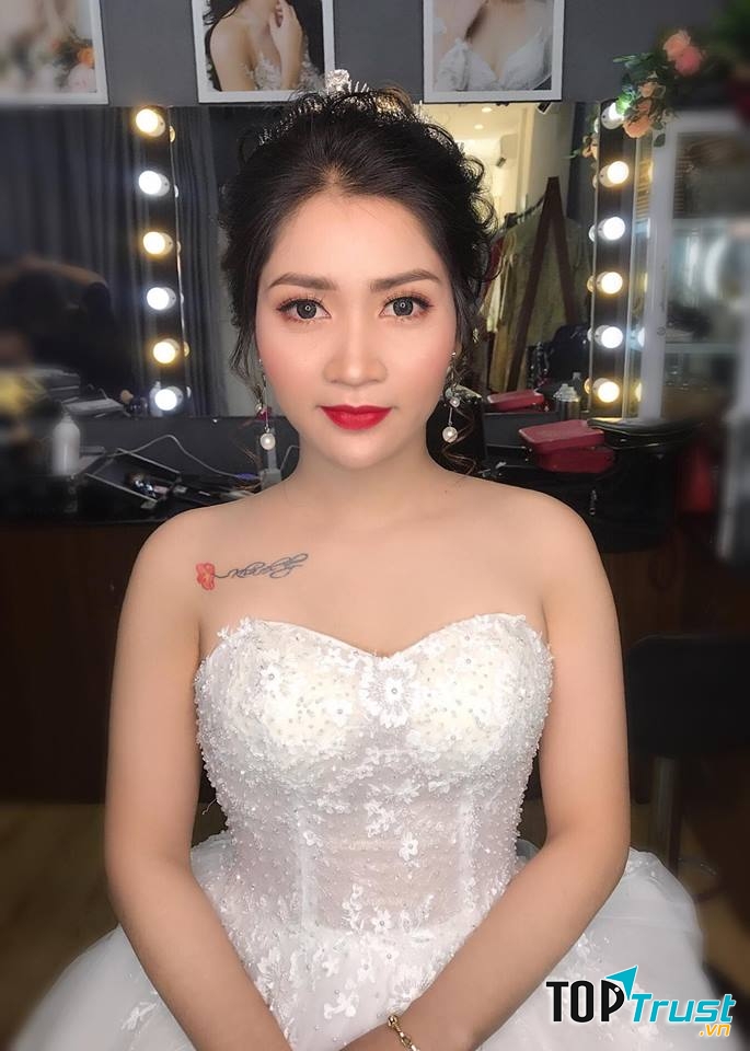 Nghi Nguyễn make up (Nghi Nguyễn studio)