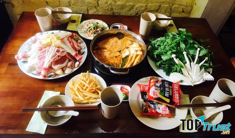 Ảnh set lẩu trị giá 247k tại nhà hàng