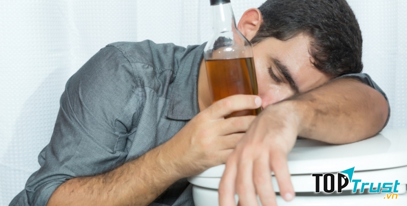 Ngộ nhận: Chỉ những cuộc chè chén say sưa mới gây ra những hậu quả về sức khỏe