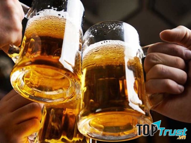 Ngộ nhận: Rượu bia không phân biệt giới tính