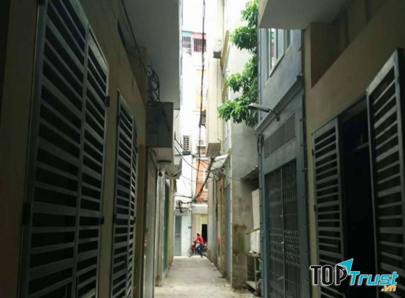 Ngõ càng sâu, càng nhỏ, càng nguy hiểm