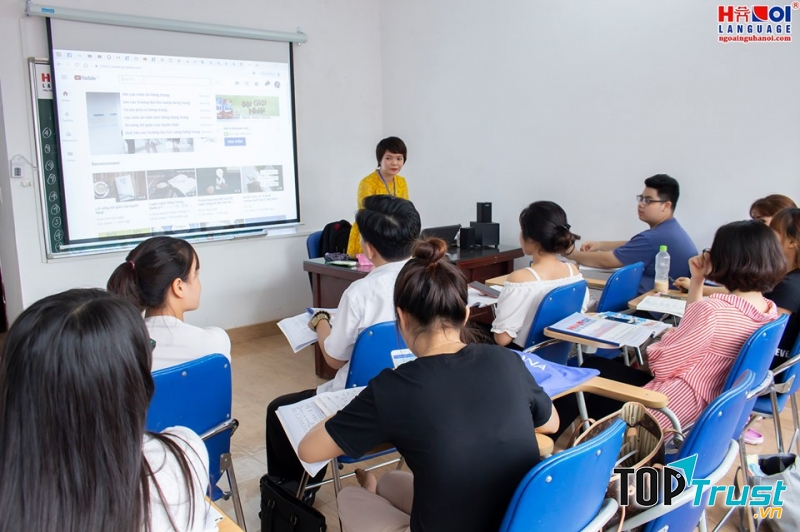 Lớp học tại trung tâm