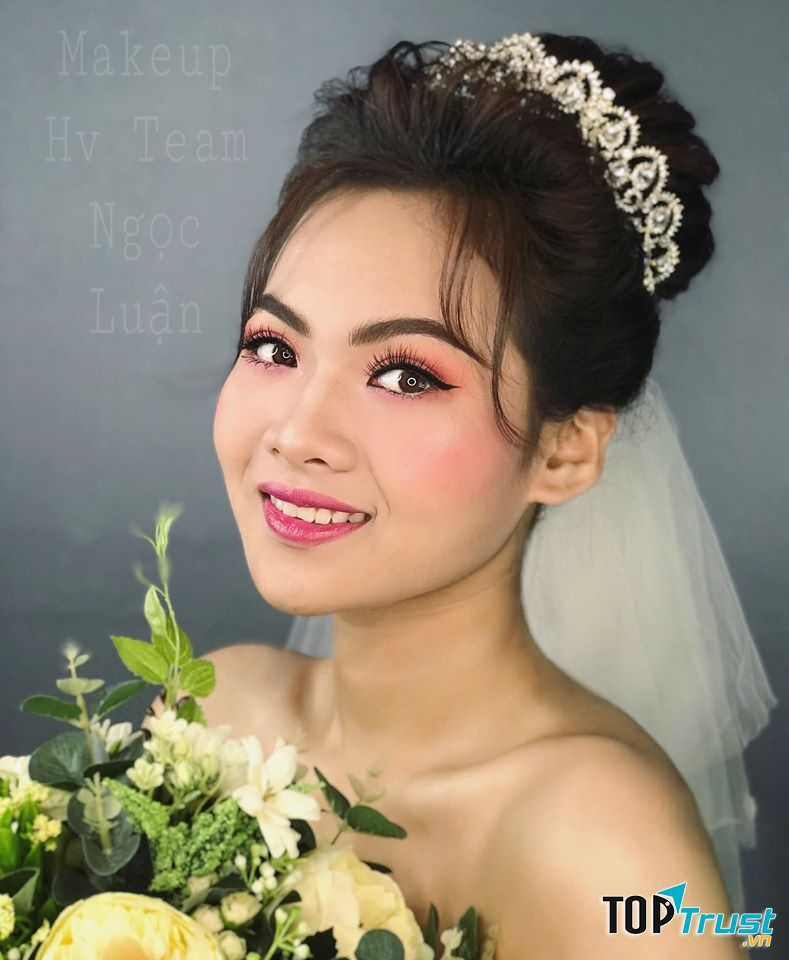 Ngọc Luận Make Up Artist.