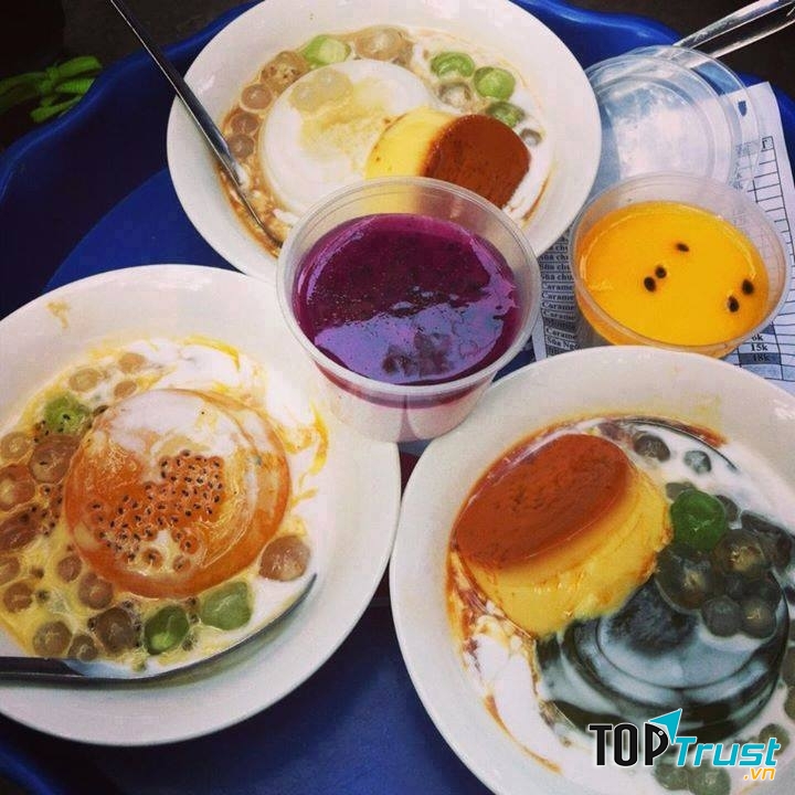 Chè tại Ngọc Thạch Quán