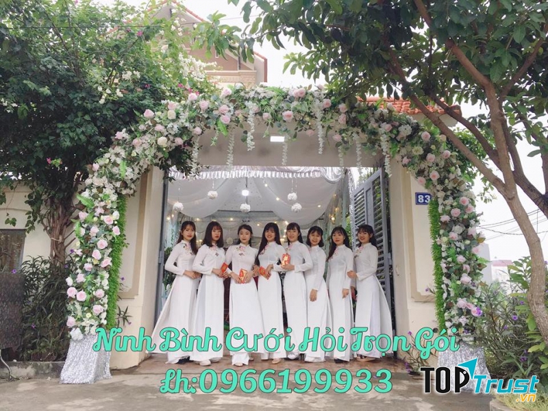 Đội hình bê tráp đồng đều có trách nhiệm