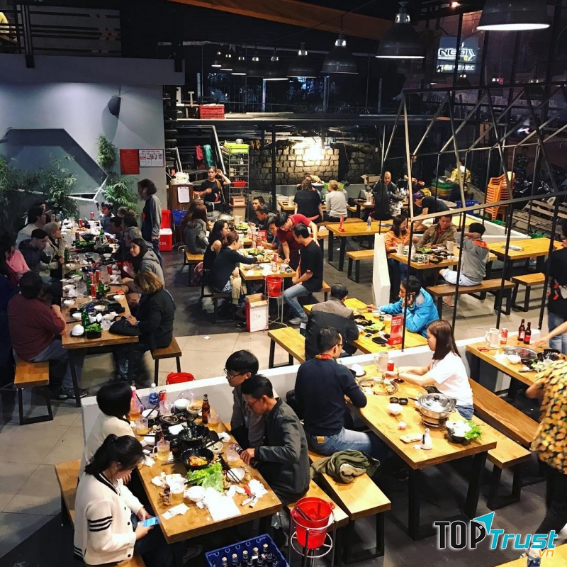 Quán có không gian rất thoải mái và lịch sự