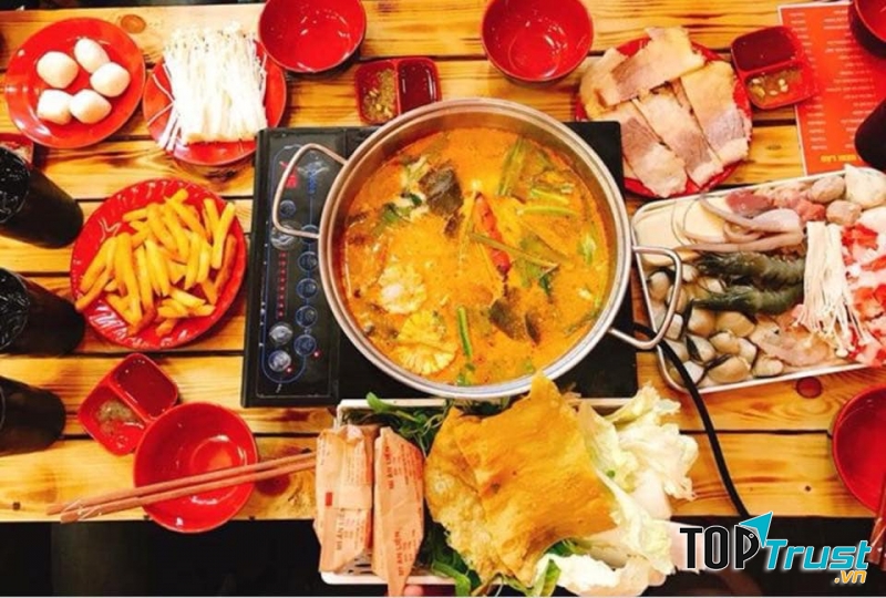 Ngói CTR - Lẩu Thái Tom Yum