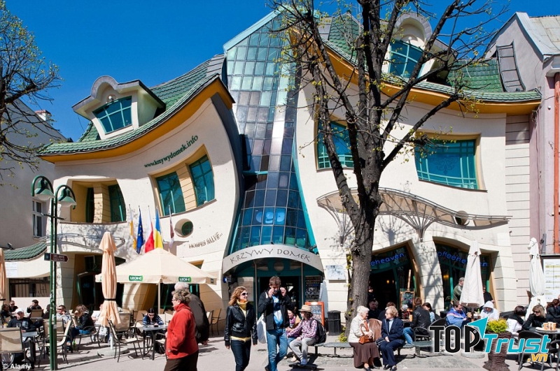 Ngôi nhà cong (Sopot, Ba Lan)