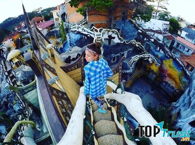 Những tấm ảnh ảo diệu mà giới trẻ chụp lại tại đây