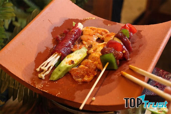 Quán ﻿Ngói Nướng