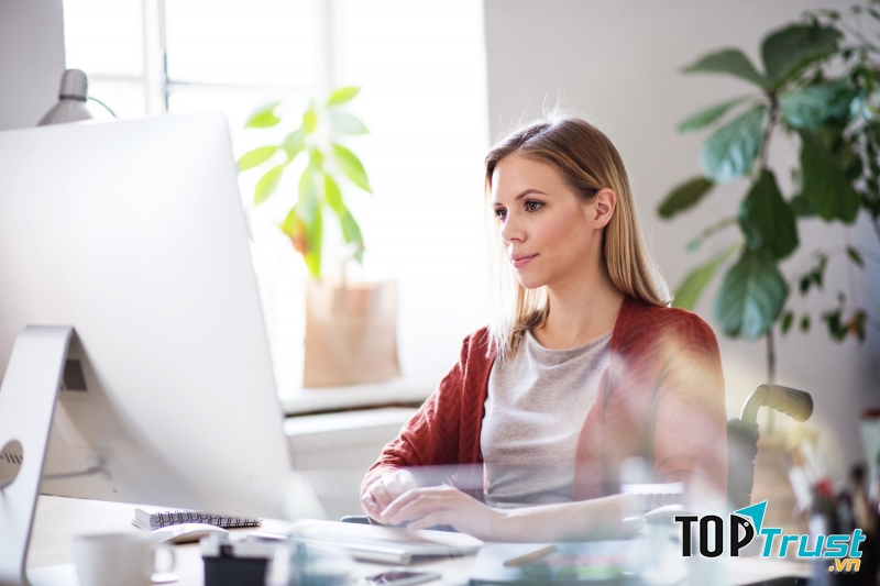 Ngồi đúng tư thế không chỉ tăng cường sức khỏe mà còn hỗ trợ hệ thần kinh.