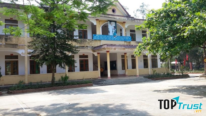 Ngôi trường gắn bó với tuổi học trò