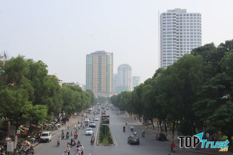 Nguyễn Chí Thanh - con đường đẹp nhất của Hà Nội