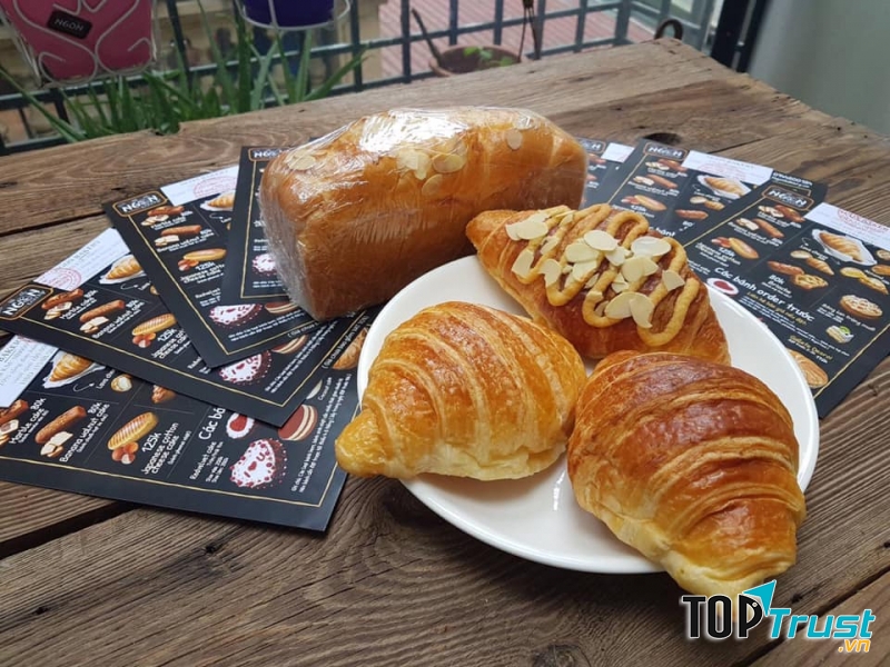 Bánh sừng bò- một loại bánh khác tại quán