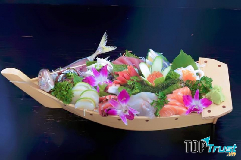 Món ăn hấp dẫn tại nhà hàng