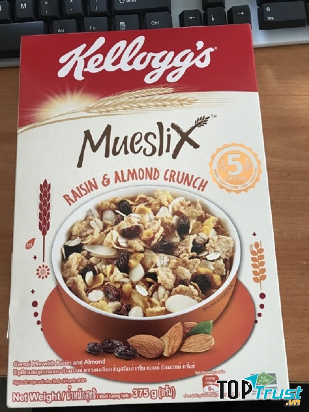 Ngũ cốc ăn sáng Kellogg's Mueslix Raisin & Almond Crunch