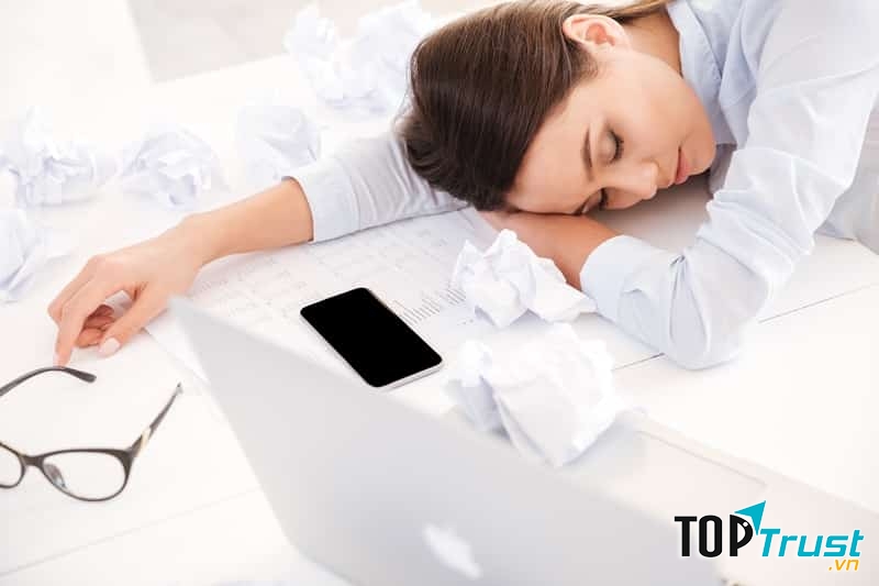 Ngủ không đủ giấc