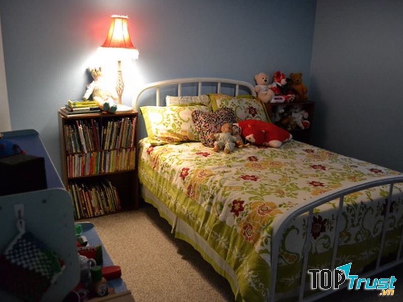 Tránh ngủ trong phòng quá kín