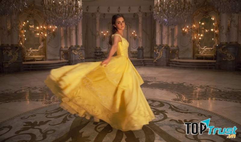 Nàng Belle xinh đẹp trong phim người đẹp và quái vật
