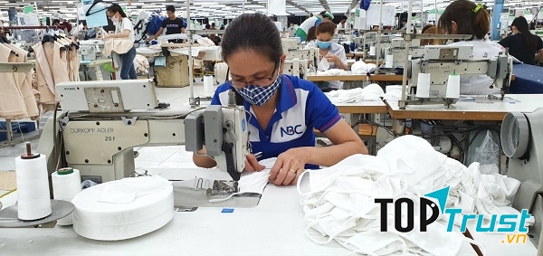 Người lao động bị tạm hoãn hợp đồng lao động, nghỉ không lương tại các doanh nghiệp