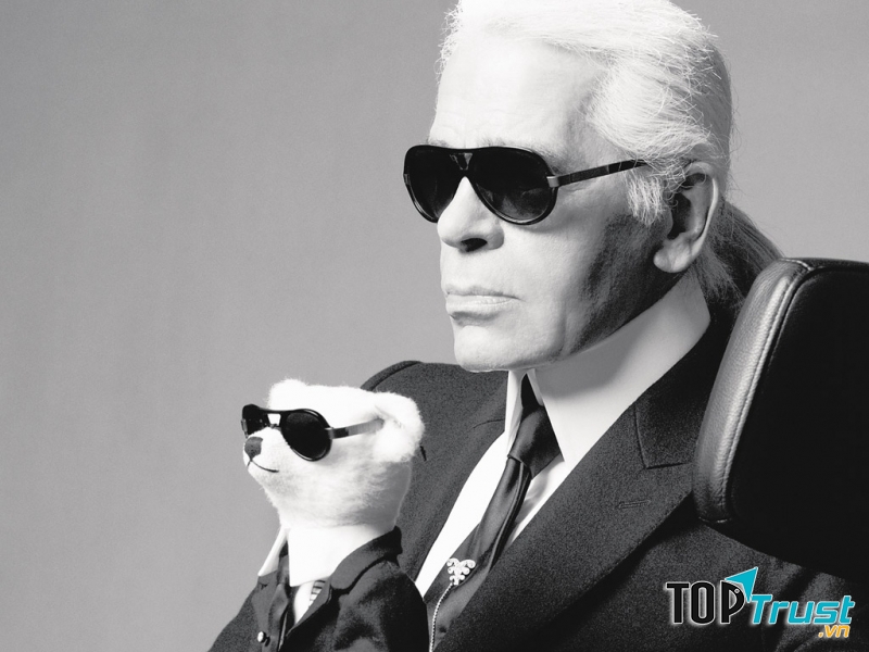 Bậc thầy sáng tạo Karl Lagerfeld