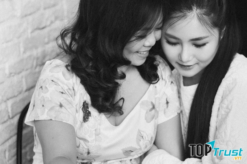 Nếu bạn muốn biết cô ấy sẽ như thế nào trong 30 năm nữa, hãy nhìn vào bố mẹ của cô ấy.