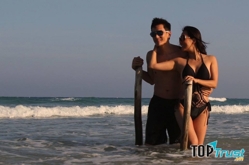 Nguyễn Cao Kỳ Duyên (51 tuổi)