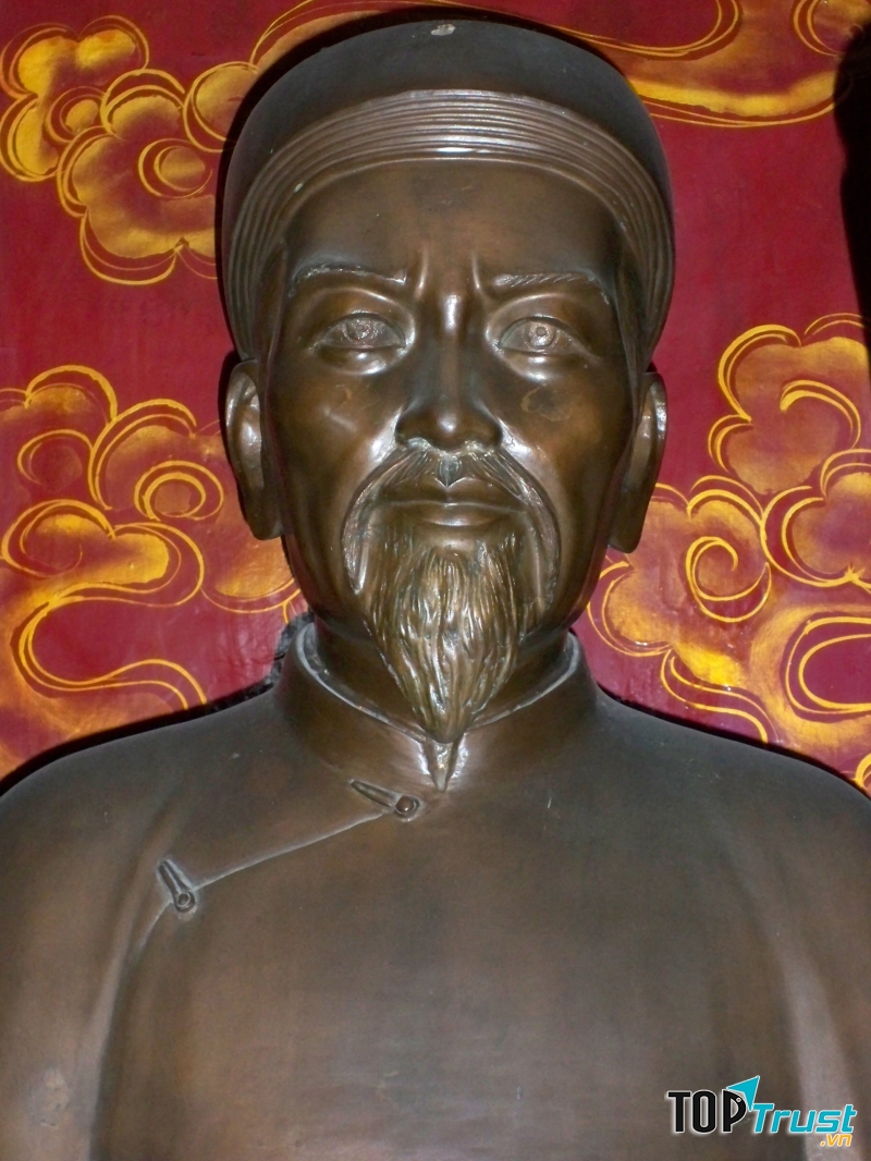 Thầy giáo Nguyễn Đình Chiểu