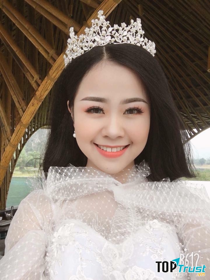 Nguyễn Hằng Make Up (Studio Nguyễn Hằng)