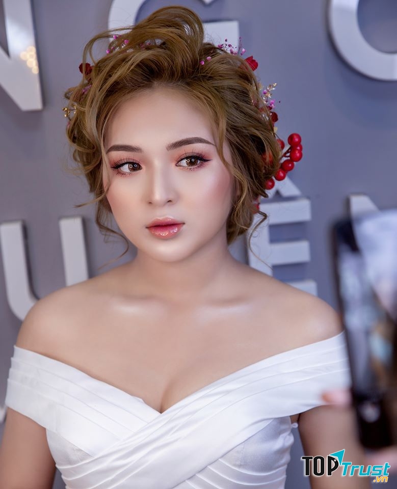 Nguyễn Huệ Makeup (Đặng Chức studio)