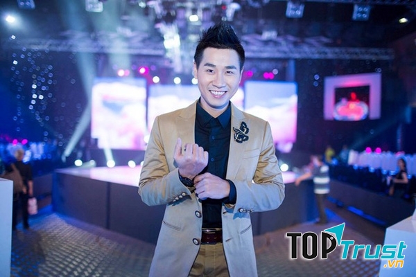 MC Nguyên Khang