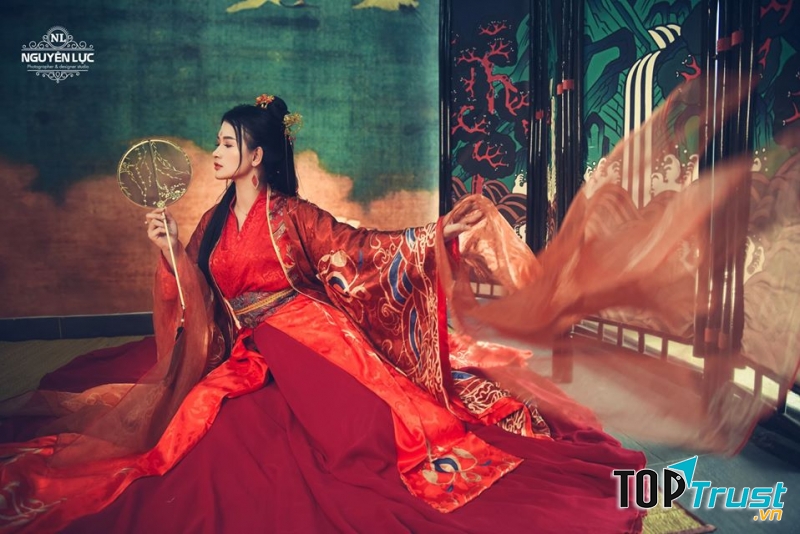 Nguyên Lực Studio luôn thay đổi liên tục để phù hợp với xu hướng và các hot trend trên thị trường