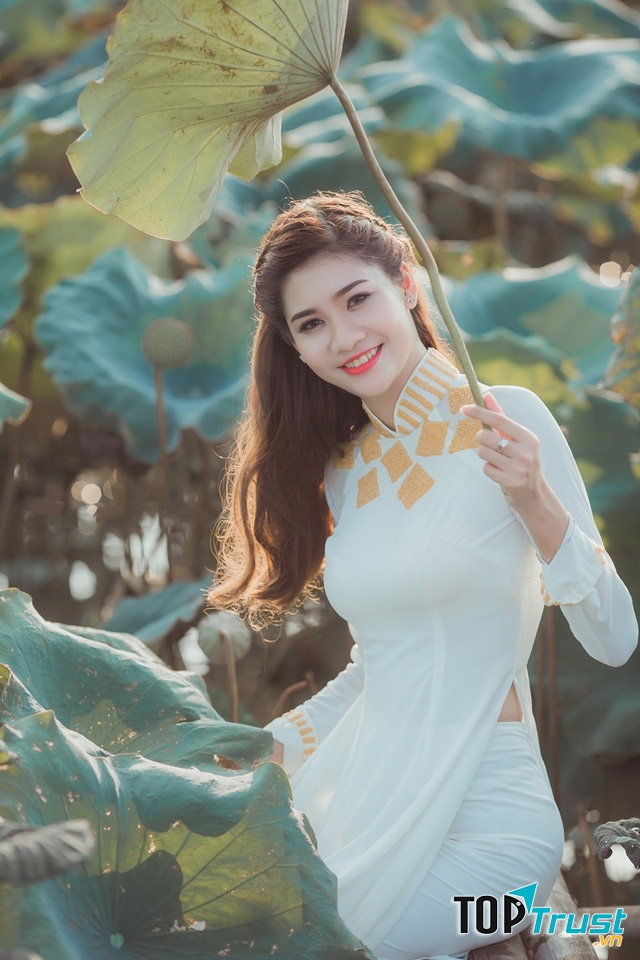 Nụ cười tươi tắn của Phương Thảo