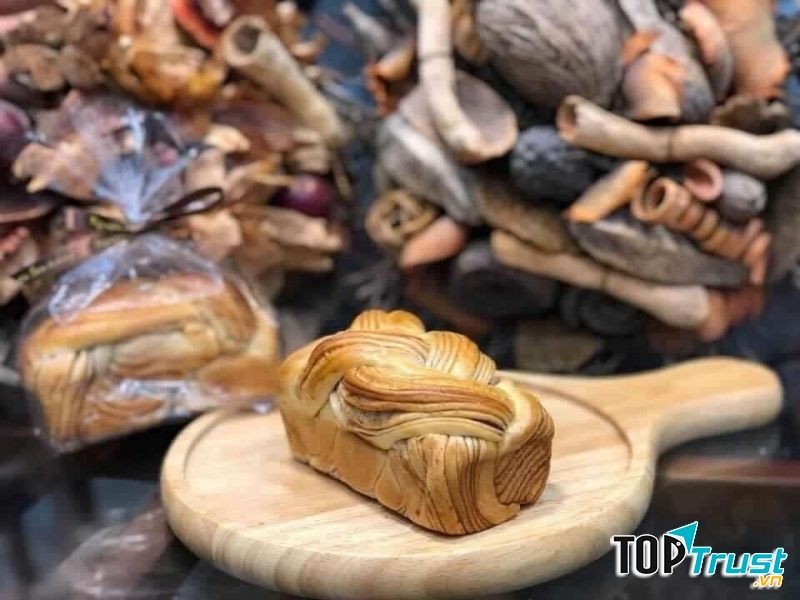 Nguyễn Sơn Bakery