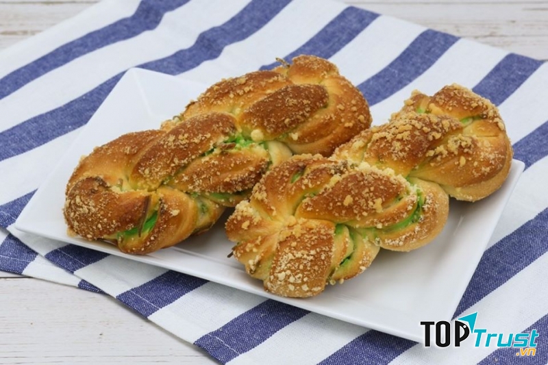 Nguyễn Sơn Bakery