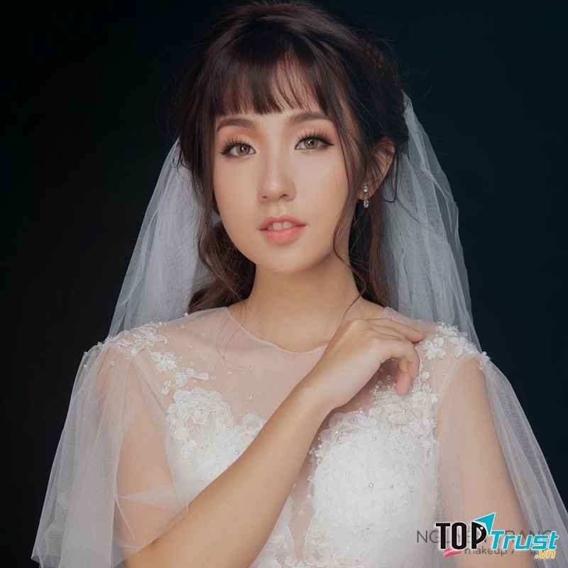 Nguyễn Trang Makeup Artist