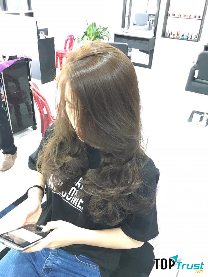 Nguyễn Tuấn Hair Salon